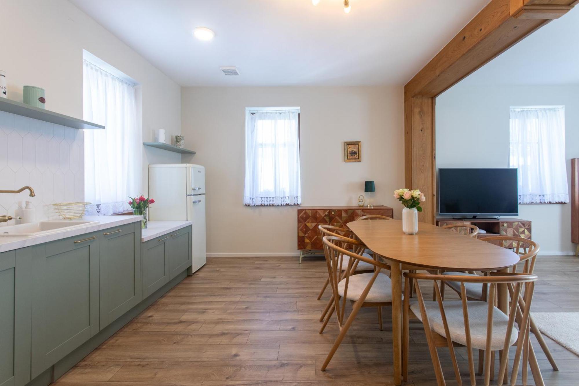Superior Apartments Vito Блед Екстериор снимка
